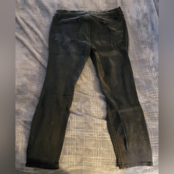 Mudd Black Distressed Jeans - Picture 2 of 3